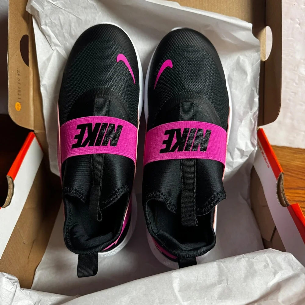 Nike Flex‎ Runner 4 GS Kids Black Pink Slip On Athletic Shoes Size 7Y